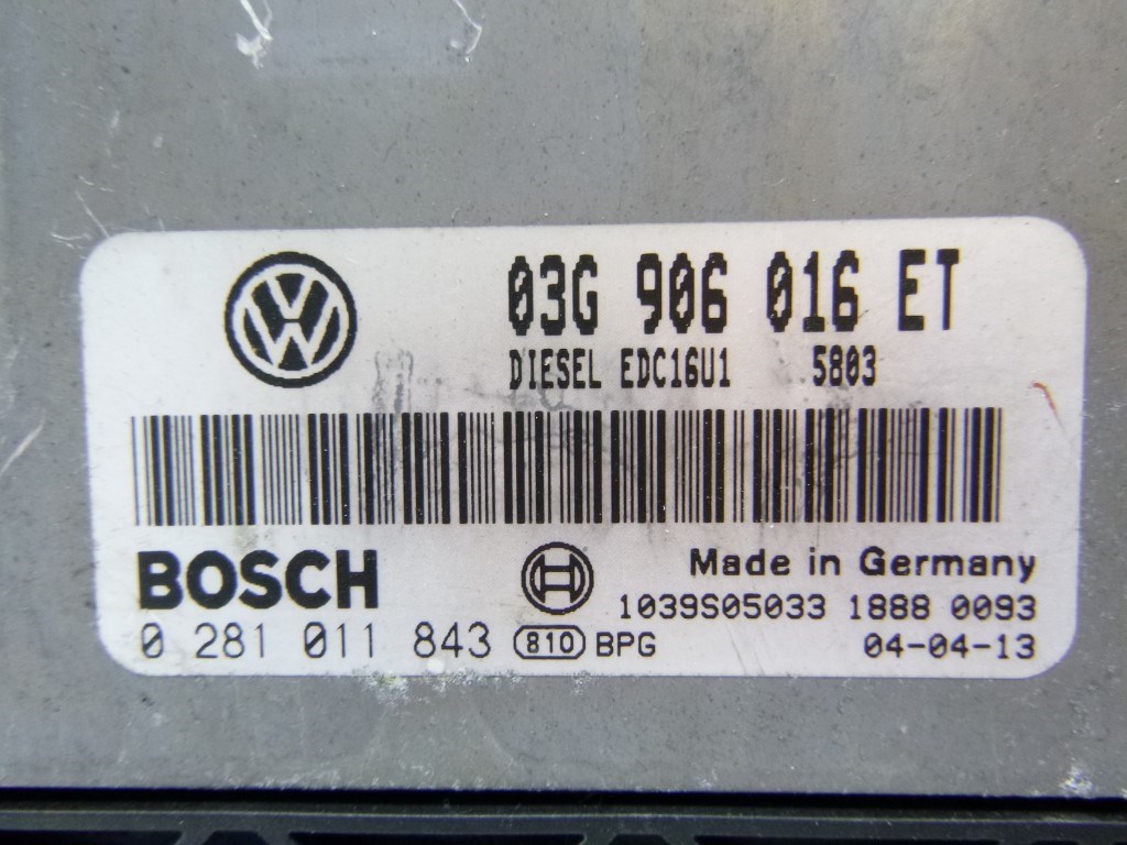 Volkswagen Golf V (1K) motorvezérlõ 03G906016ET 0281011843 2. kép