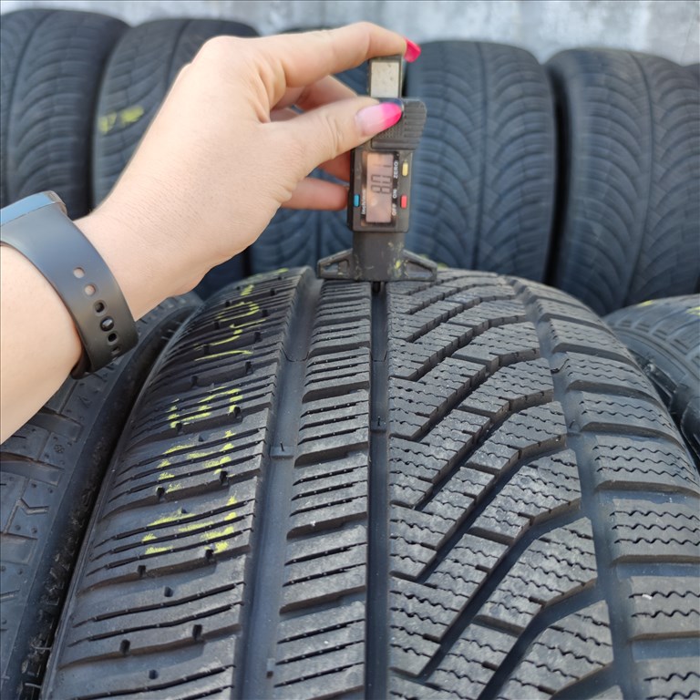 225/40 R18 Petlas téli gumi 99500ft a 4db/12/ 1. kép