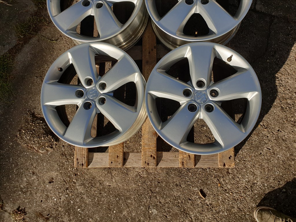 17" 5x114,3 Suzuki Vitara 2. kép