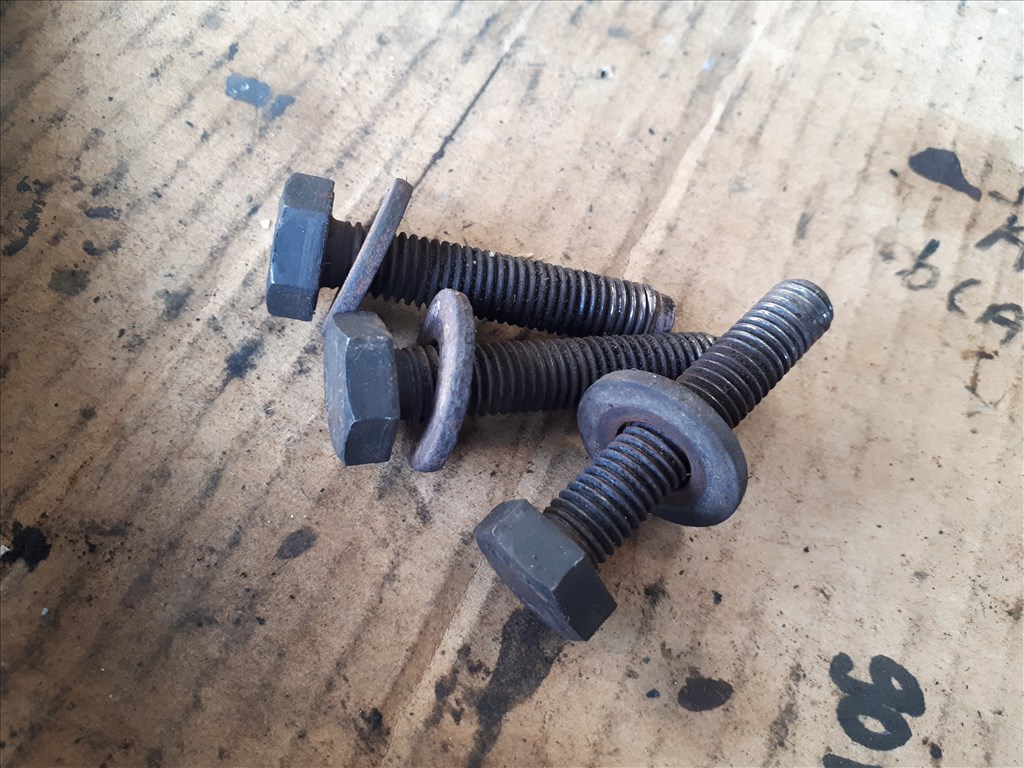 Audi A4 (B6) 1.8T AVJ turbóhoz tartócsavar 2. kép