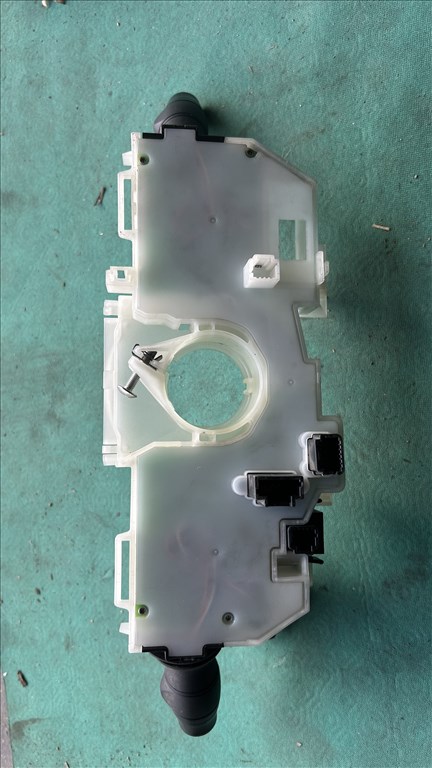 Renault Mégane III bajuszkapcsoló  255670019rd 2. kép