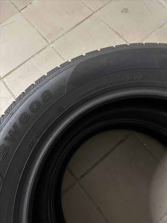 225/60R18 4db téli Goodride SW608 gumi suv 225/60 R18 225 60 18 CRV téligumi 4. kép