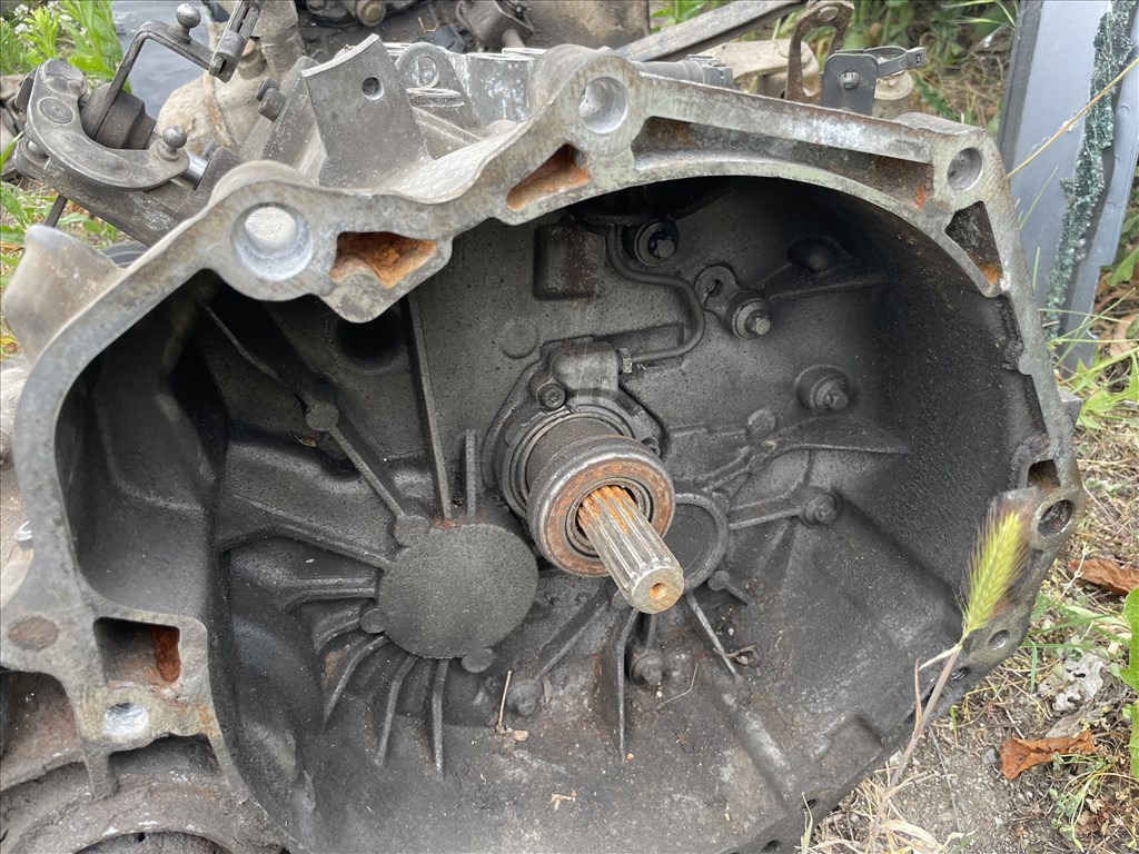 Opel Corsa C, astra H 1.7 cdti 101LE váltó F23 f23000 2. kép