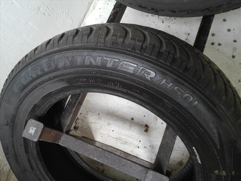 185/65R15 Falken téli gumi garnitúra 185/65 r15 5. kép