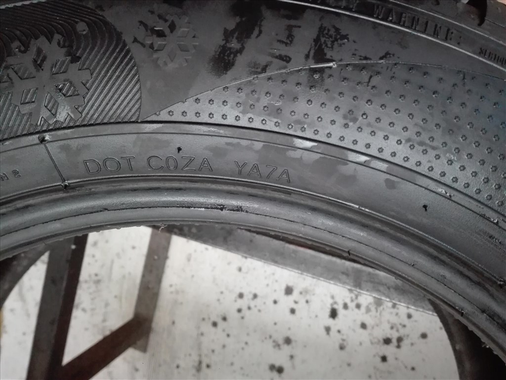 225/60R17 Kumho téli gumi garnitúra 225/60 r17 7. kép