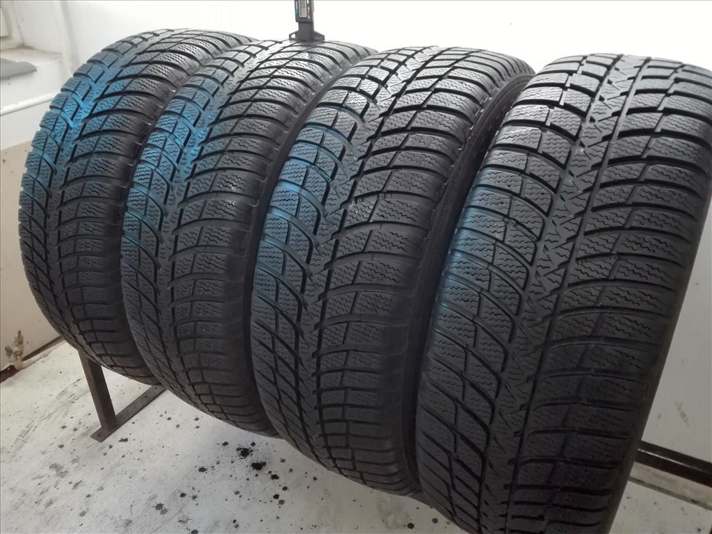 225/60R17 Kumho téli gumi garnitúra 225/60 r17 2. kép