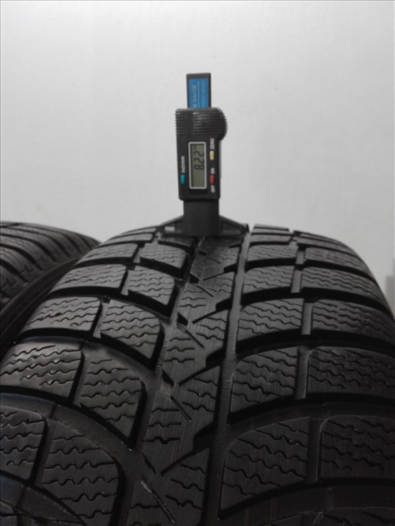 225/60R17 Kumho téli gumi garnitúra 225/60 r17 4. kép