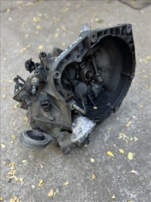 Fiat Doblo I 1.9 JTD sebességváltó 