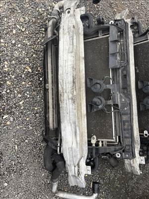 Audi A6 (C6 - 4F) 2.7 TDI homlokfal, hűtősor 