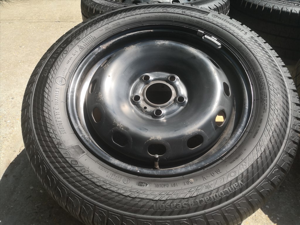 Trafic / Vivaro 16-os kerék 5x114.3-as lyukosztású  3. kép