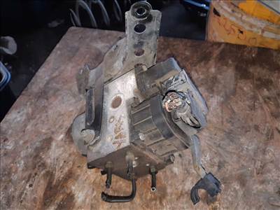 Toyota Yaris 98-05 ABS Tömb