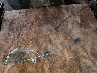 Mitsubishi Pajero Jobb Első Ajtó Zárszerkezet