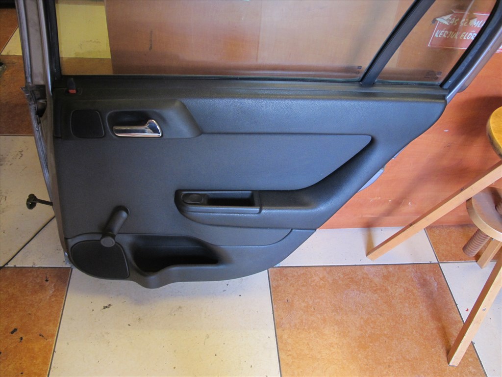 Opel Astra G bal első ajtókárpit  2. kép