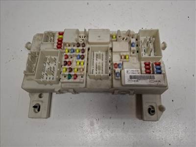 Ford Focus  biztosítéktábla utastér 7M5T14A073JG