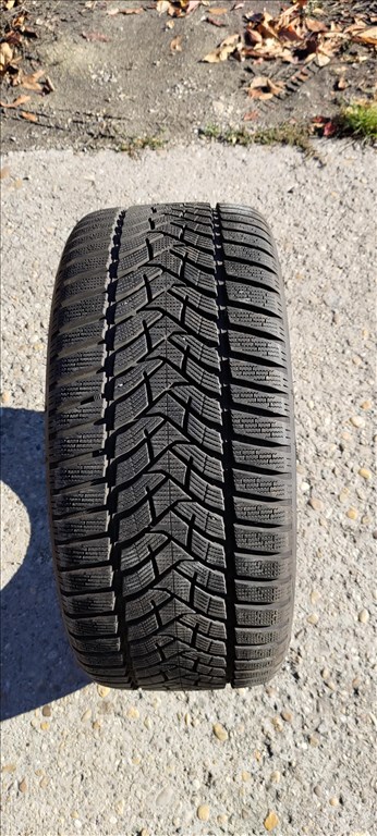  255/40 R19" újszerű Dunlop téli gumi szett 1. kép
