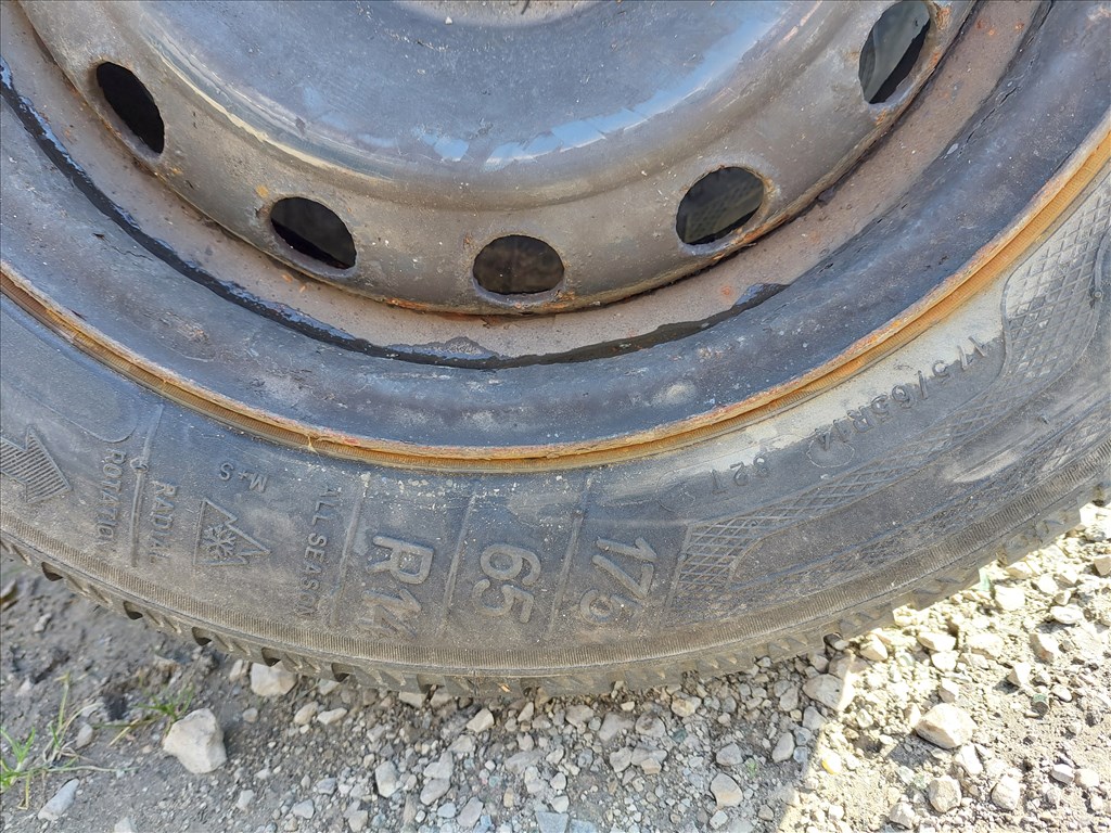  175/65 14" Kleber gumi 4. kép