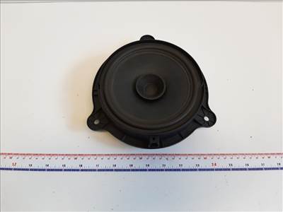 Nissan Qashqai (J10) jobb hátsó hangszóró 281569U00A