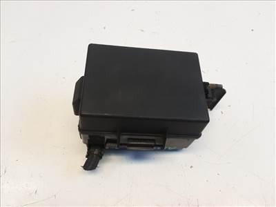 Opel Antara  biztosítéktábla motortér