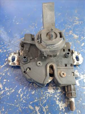 Ford Focus II Motorháztető Zárszerkezet