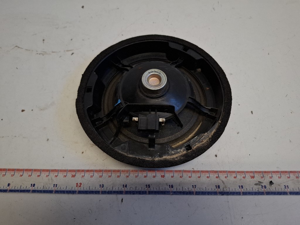 Suzuki Ignis jobb elsõ hangszóró 3910274P00 2. kép