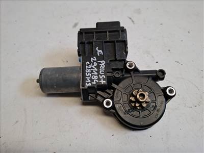 Toyota Prius Plus jobb első ablakemelő motor 8571062010 0620204011