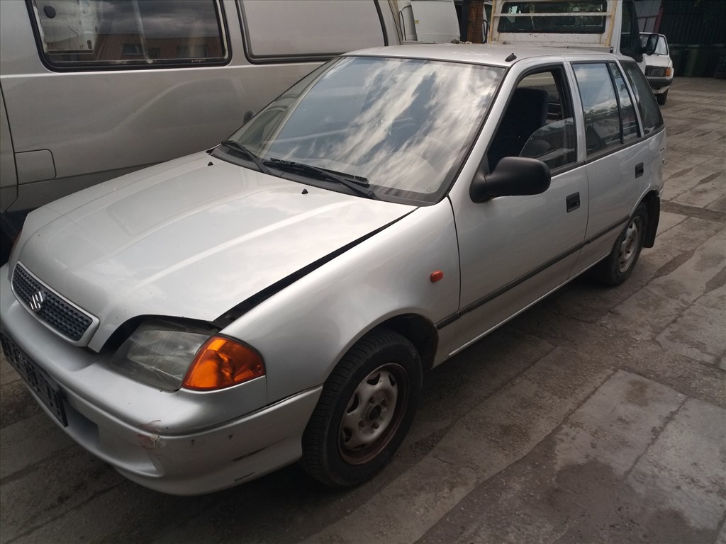 Suzuki Swift IV lökhárító, motorháztető, sárvédő  2. kép