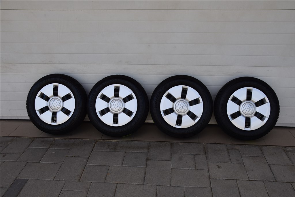 VW Lupo  4x100 lyukosztású 14" gyári felni lemezfelni, rajta 165/70 újszerű Dunlop téli gumi 1. kép