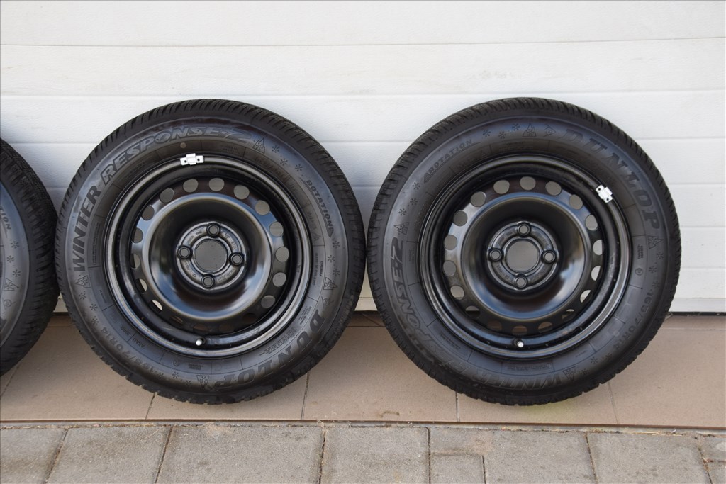 VW Lupo  4x100 lyukosztású 14" gyári felni lemezfelni, rajta 165/70 újszerű Dunlop téli gumi 14. kép