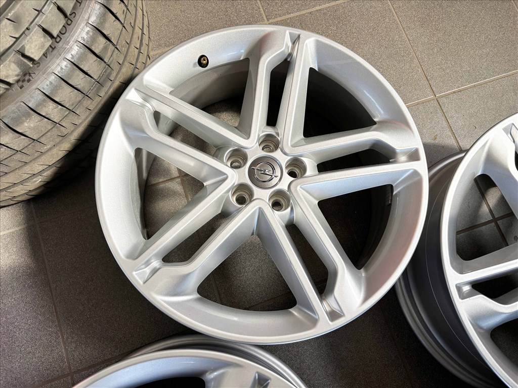 Opel 19" 5x105 gyári alufelni eladó 19 coll Mokka Astra 4. kép