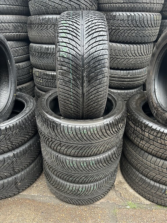 4db 265/40×19″ Michelin téli új gumiabroncs. (3751219) 1. kép