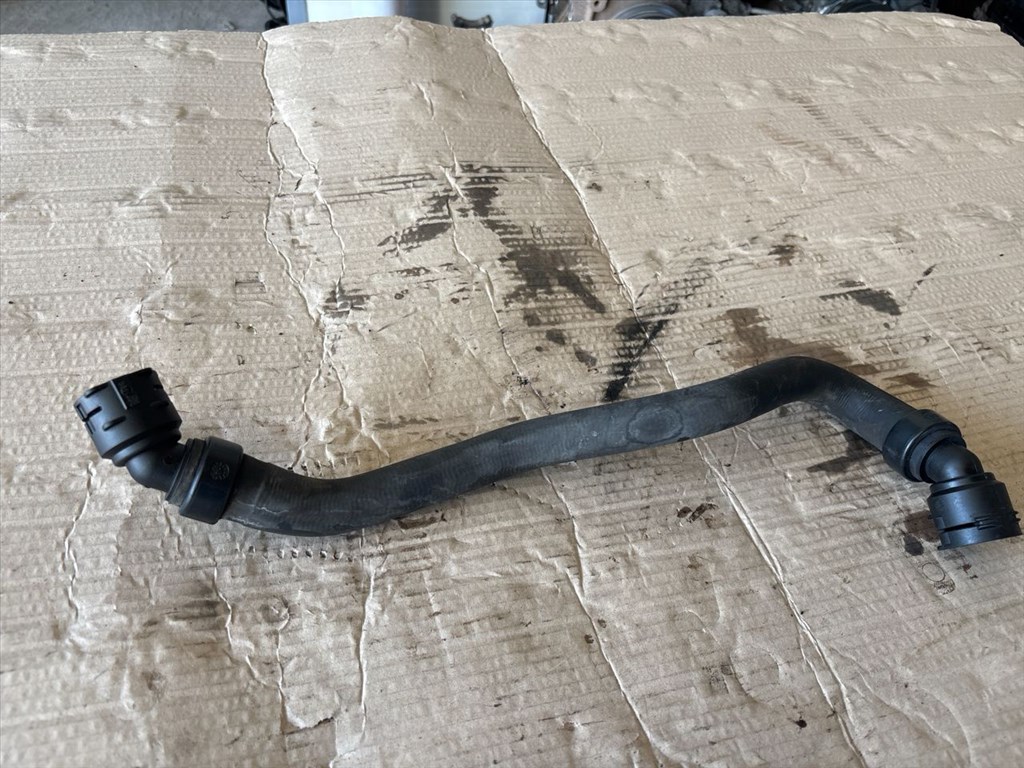 Opel Astra K 1.6 CDTI Vízcső 9387 ,  2. kép