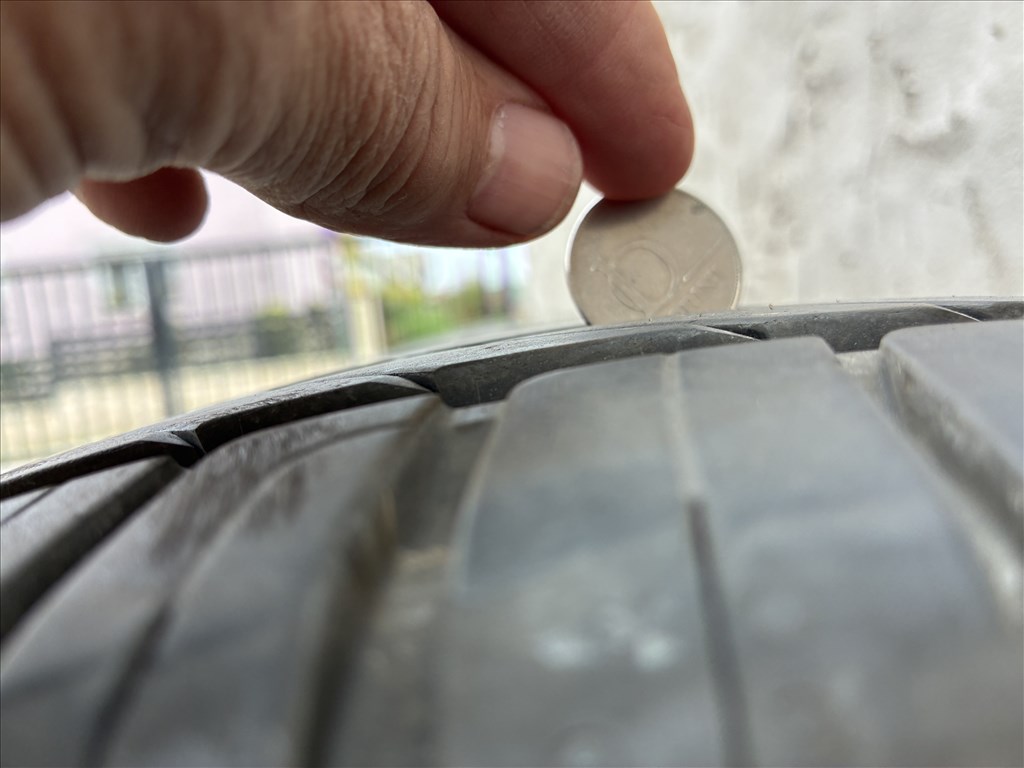  215/5518" újszerű Kleber nyári gumi gumi 3. kép