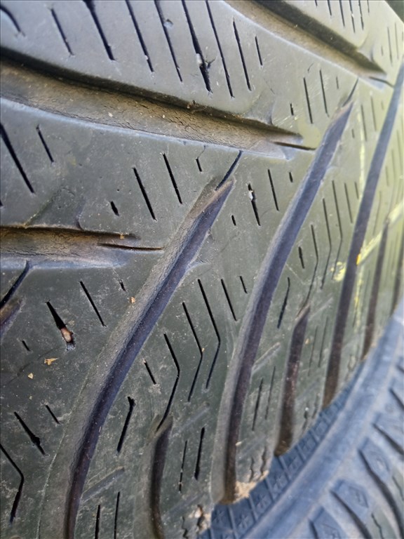  225/45R17"  Kleber téli gumi eladó 2db. 6. kép