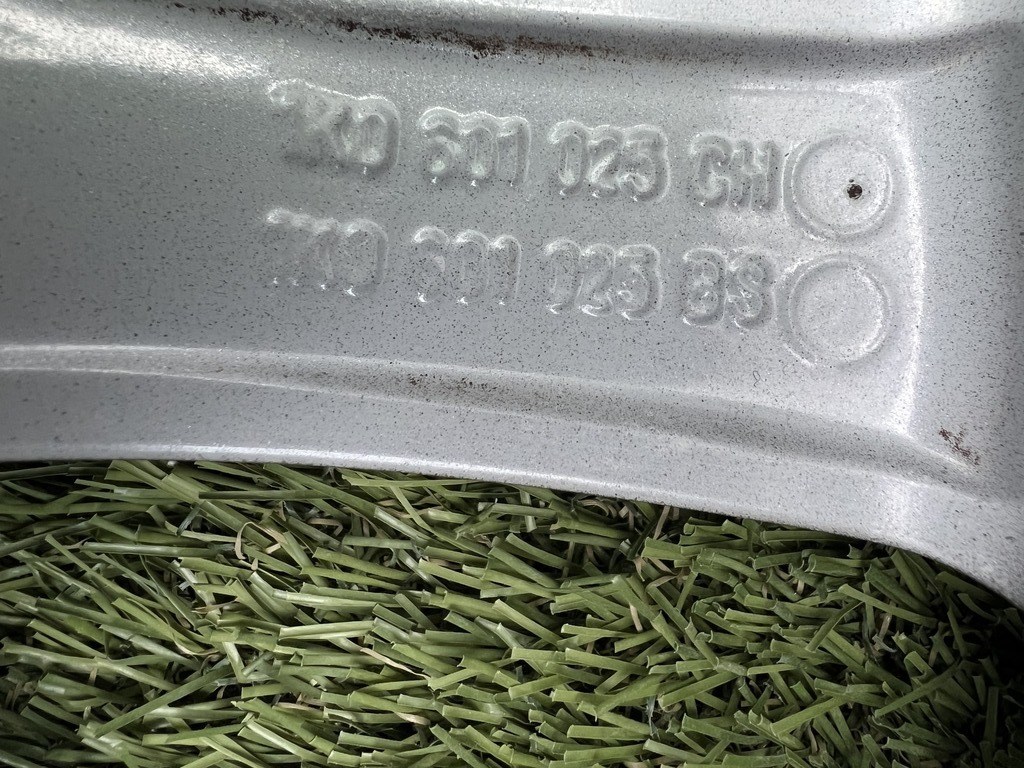 5x112 16" Volkswagen gyári alufelni 6,5Jx16h2 ET50 8. kép