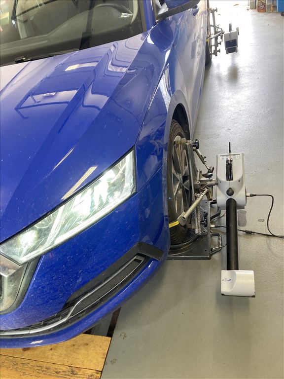 Beissbarth ML5000 4 fejes rádiós futóműállító 2025 adatbázis, teljes felszereléssel 5. kép