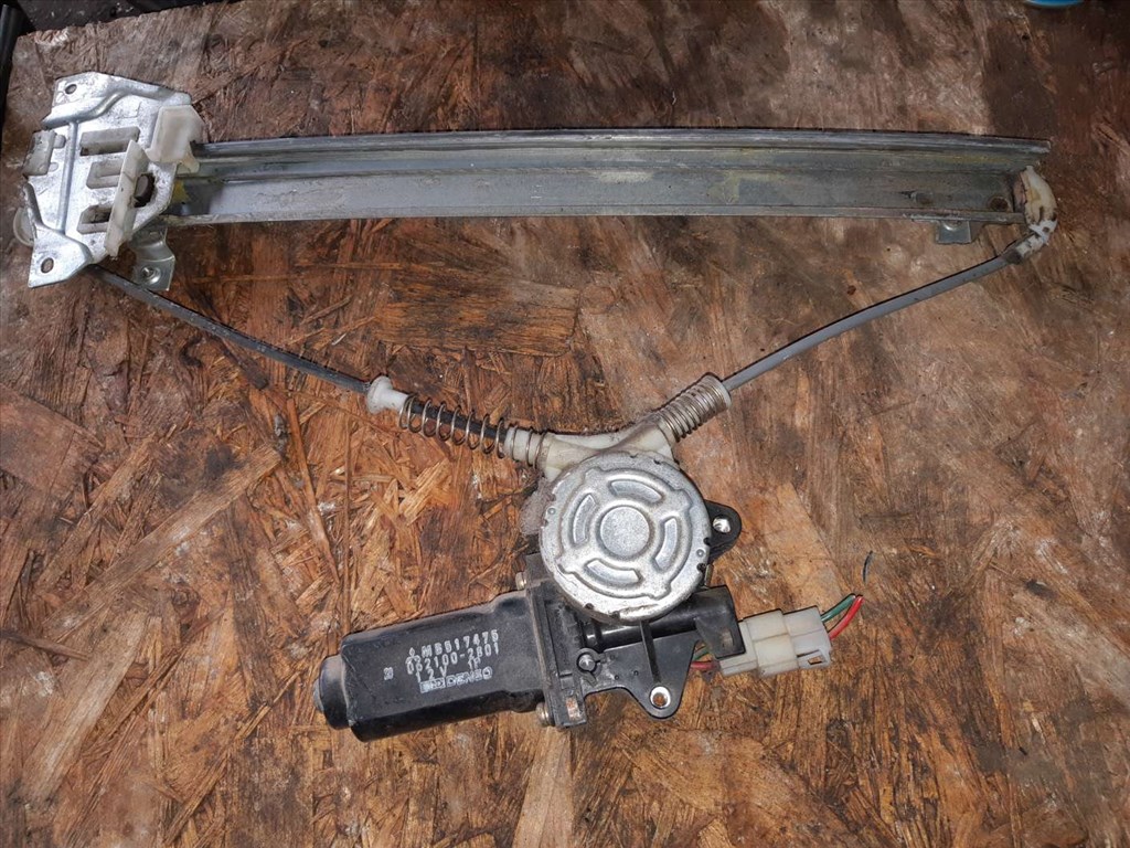 Mitsubishi Pajero Bal Hátsó Ablakemelõ Szerkezet Elektromos MB517475 2. kép