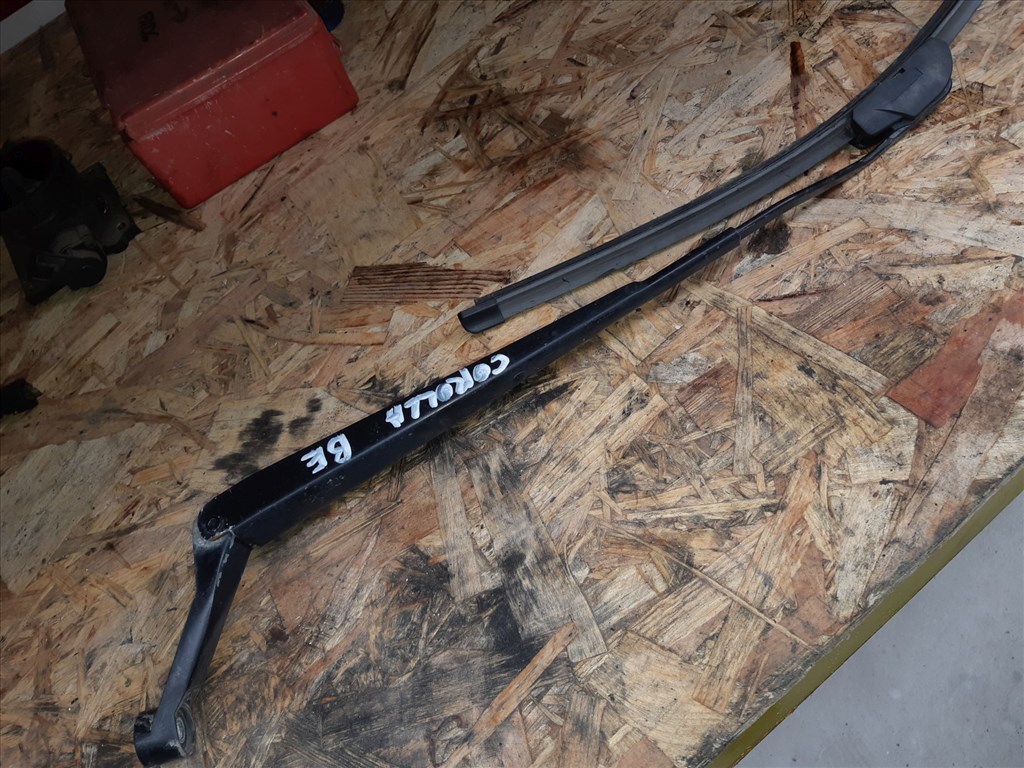 Toyota Corolla 00-06 Bal Elsõ Ablaktörlõ Kar 85221-02120-B 1. kép