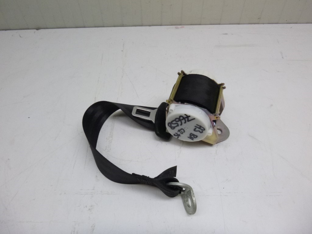 Audi A3 3 ajtós (8P) bal hátsó biztonságiöv 8P3857805B 1. kép