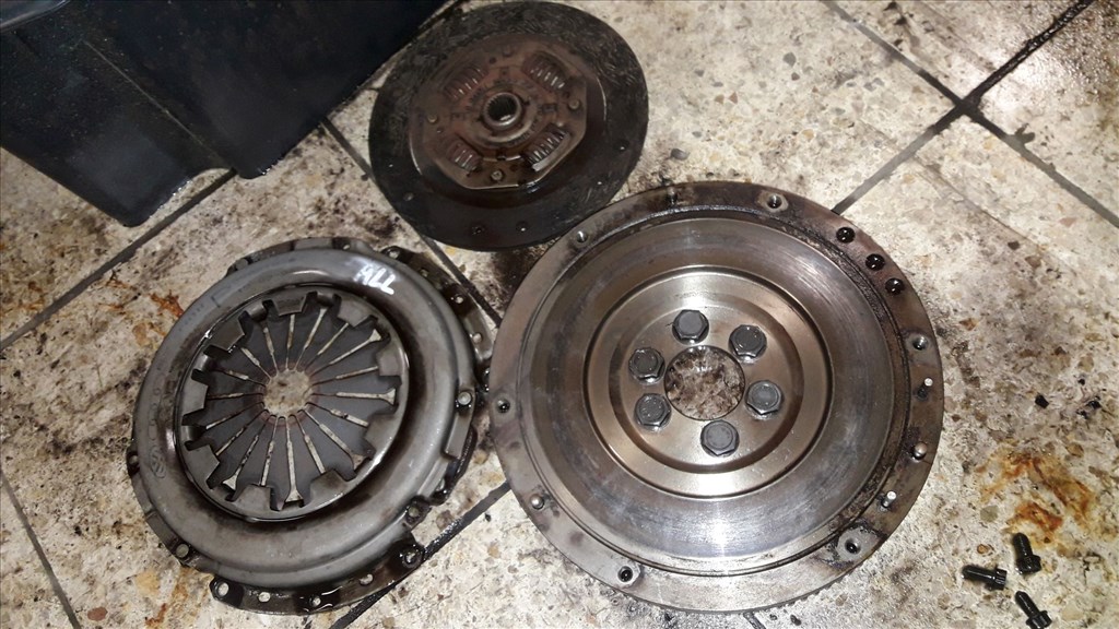 Volkswagen Lupo Kuplung Szett  Egytömegû Lendkerék 052141025P 1. kép