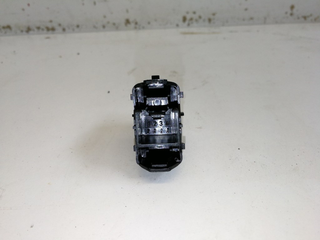 Ford B-max jobb hátsó ablakemelõ kapcsoló F1ET14529AA 2. kép