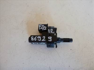 Ford Focus  kuplungpedál kapcsoló 4M5T7C634AA