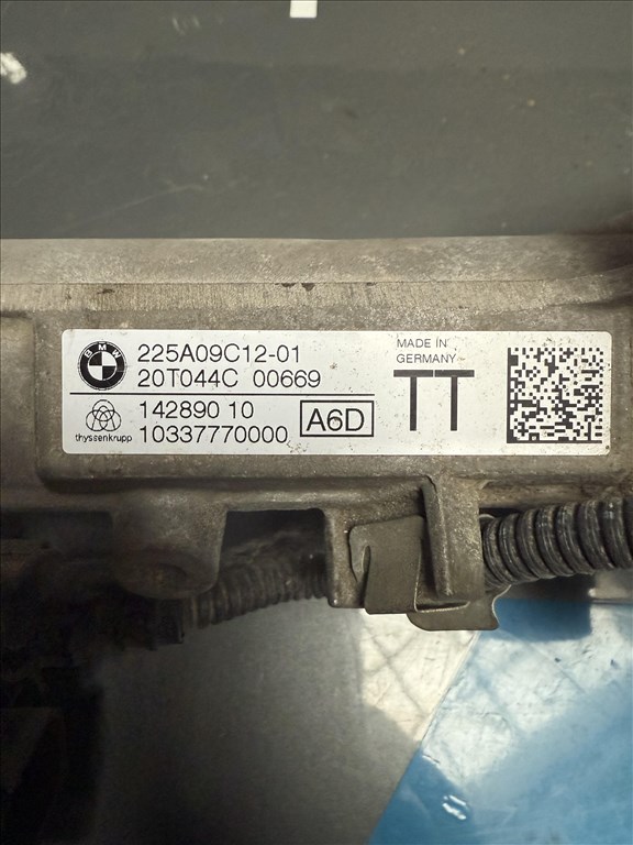 BMW 3-as sorozat G20/G21 elektromos kormánymü 2. kép