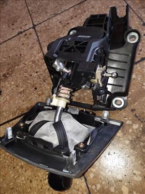 Mazda 5 05-10 Váltó Kulissza