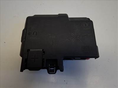 Opel Adam  akkumulátor biztosíték 13371567