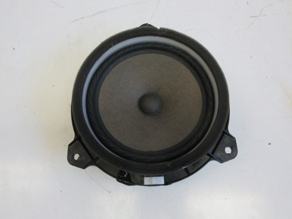 Toyota Yaris (XP90) bal elsõ hangszóró 861600D160 1. kép