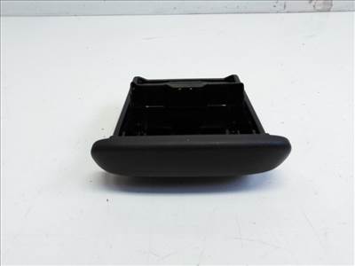 Toyota Yaris (XP10) első hamutartó 7411152010