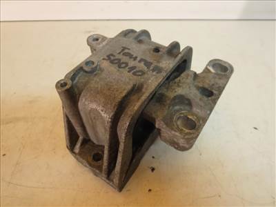 Volkswagen Touran (1T) jobb első motortartó gumibak 1K0199262BB