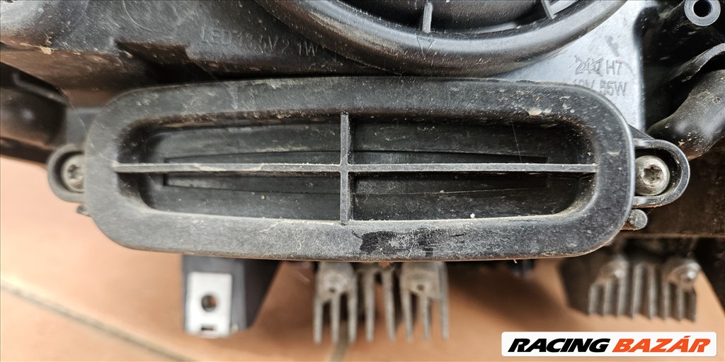 BMW 520 F10/F11 Bal első xenon fényszóró  5. kép