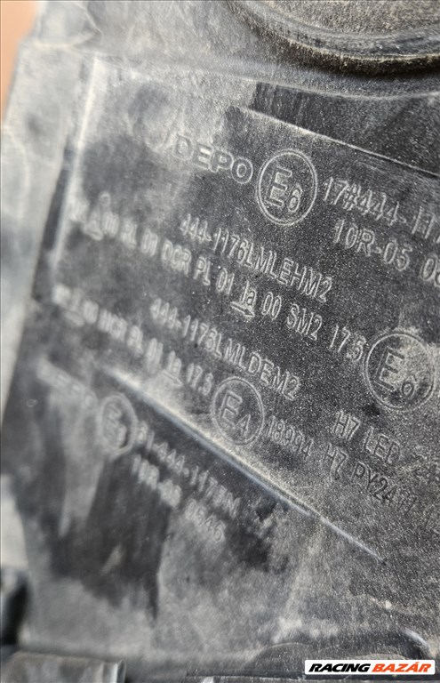 BMW 520 F10/F11 Bal első xenon fényszóró  10. kép