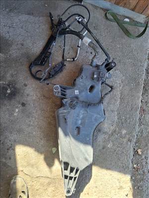 Skoda Karoq adblue tartály szivattyúval, csövekkel